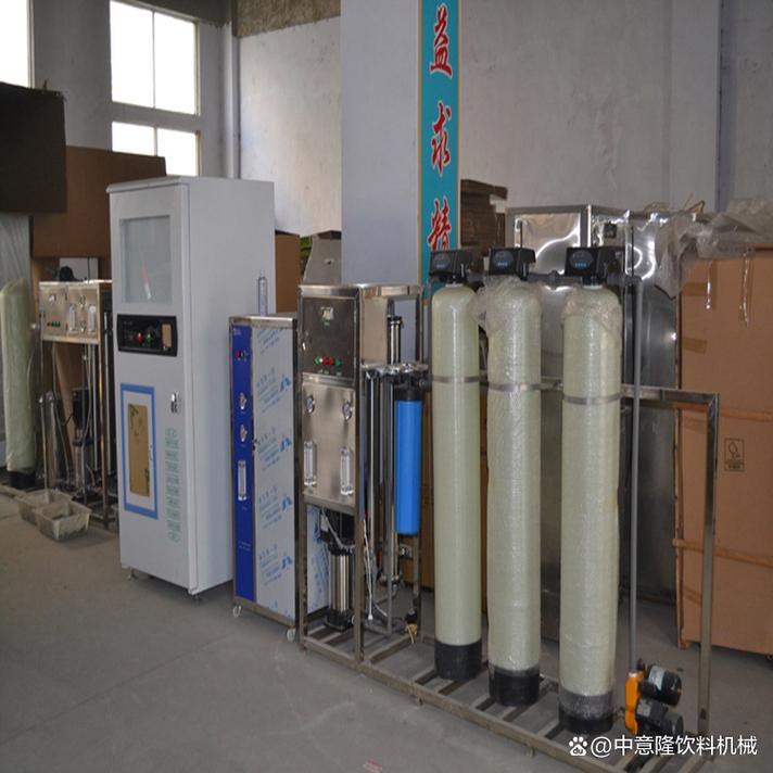 小型防冻液与玻璃水生产线设备详解 时产2吨加工设备厂家与小型玻璃机械指南
